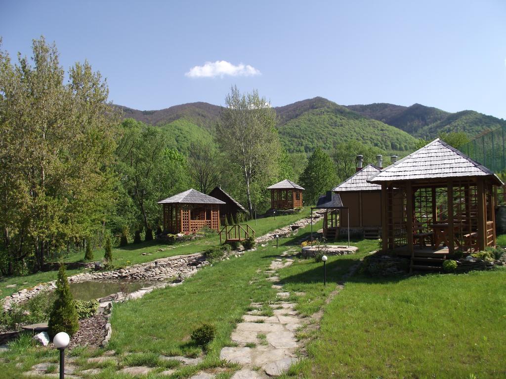 Spa Hotel Zoryani Karpaty Vyshka Exterior photo
